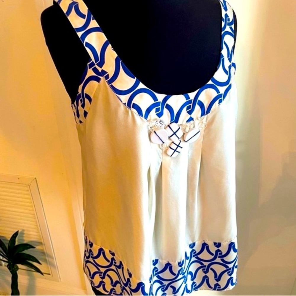 Cynthia STEFFE Designer White Blue Sleeveless Silk Dress Top. Like new! Large